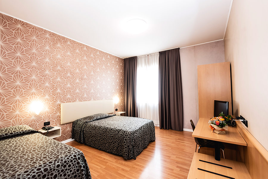 dragonara-room